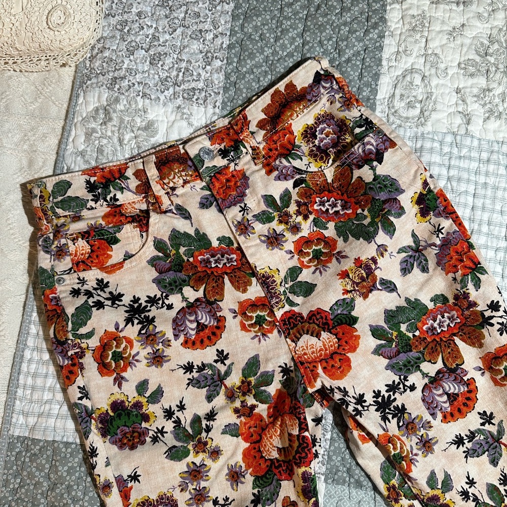 Anthropologie Pilcro Floral Ankle Cropped Jeans - Multicolor